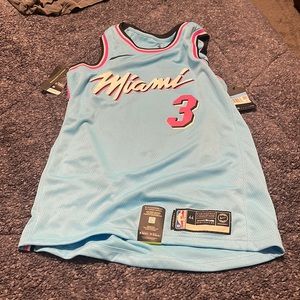 Medium Miami heat Dwayne wade jersey